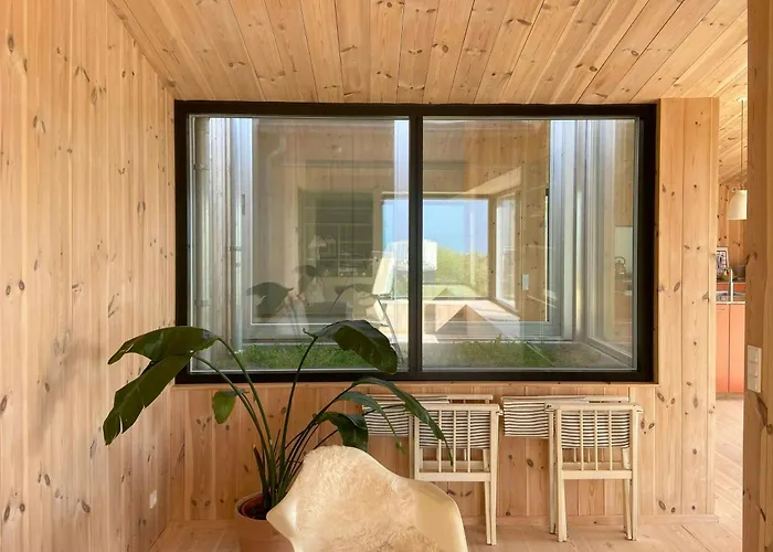 Modern Summer House Overlooking The Water Semesterbostad