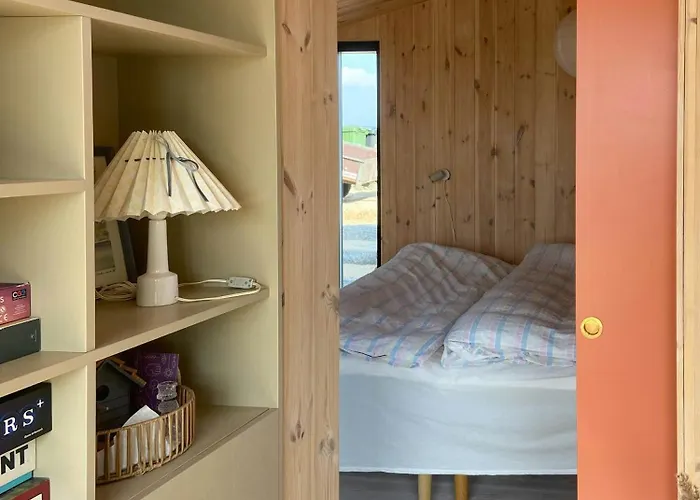 Semesterbostad Modern Summer House Overlooking The Water *