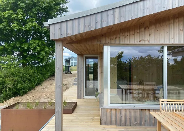 Modern Summer House Overlooking The Water Semesterbostad *